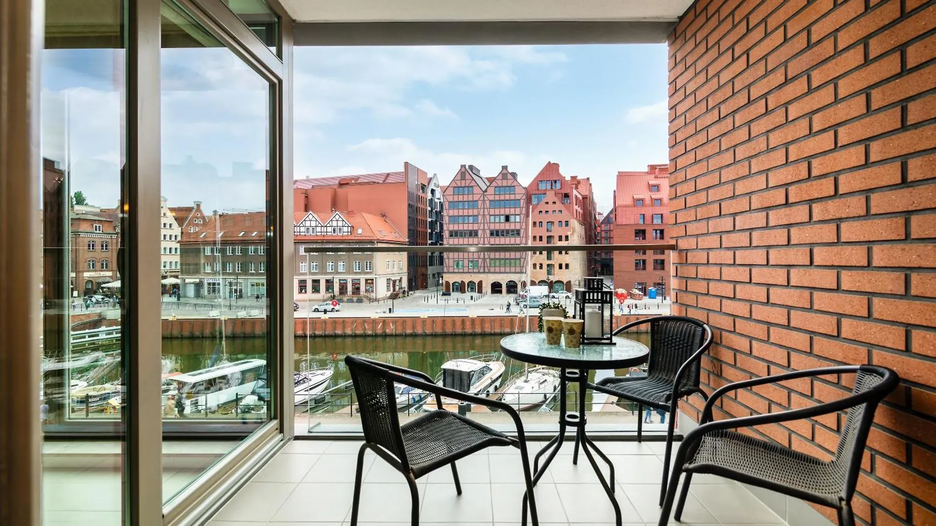 Kontakt z Waterlane Krolowa Kier I 2 Sypialnie I 3 Lazienki I Basen - Comfy Apartments