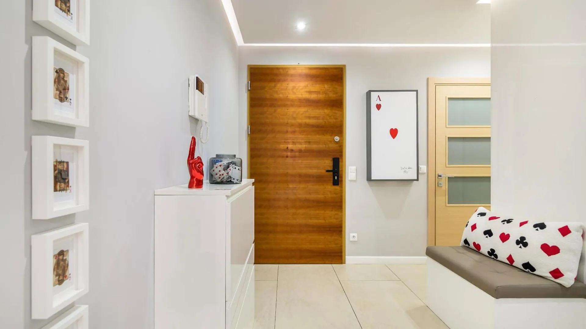 Waterlane Krolowa Kier I 2 Sypialnie I 3 Lazienki I Basen - Comfy Apartments Gdańsk Polska